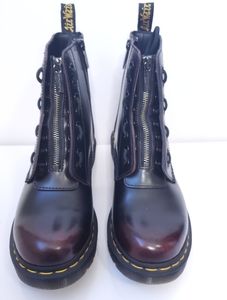 . Women's 1460 Pascal FRNT Zip Mid Calf Boot

:  8